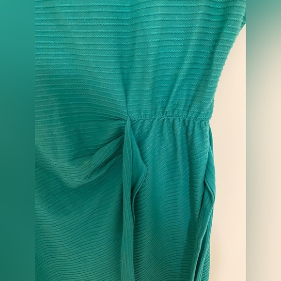 Short sleeve dress with bow tie in front - Picture 5 of 5